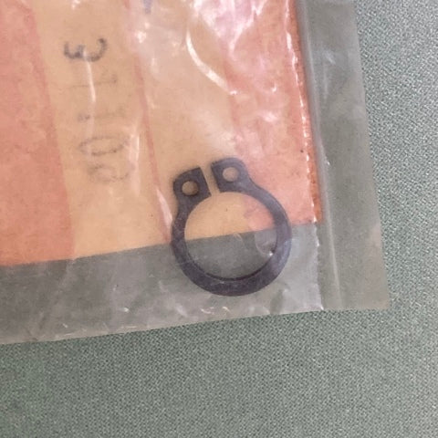 QTY 9 Suzuki 08331-31109 Circlip New Genuine