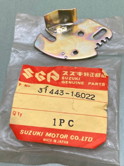 Suzuki 31443-15022 Contact Breaker Point New Genuine