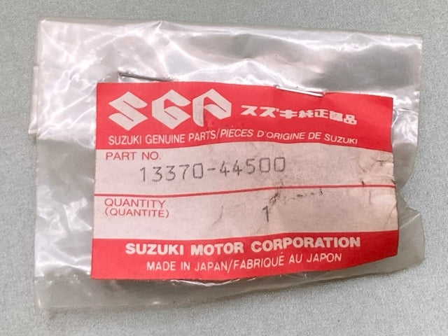 Suzuki 13370-44500 Needle Valve Assembly New Genuine