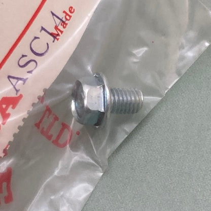 QTY 10 Honda 90002-MC7-000 Bolt, Flange (5X8) New Genuine