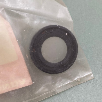 Honda 91203-GB5-761 Oil Seal (17X29x5) New Genuine