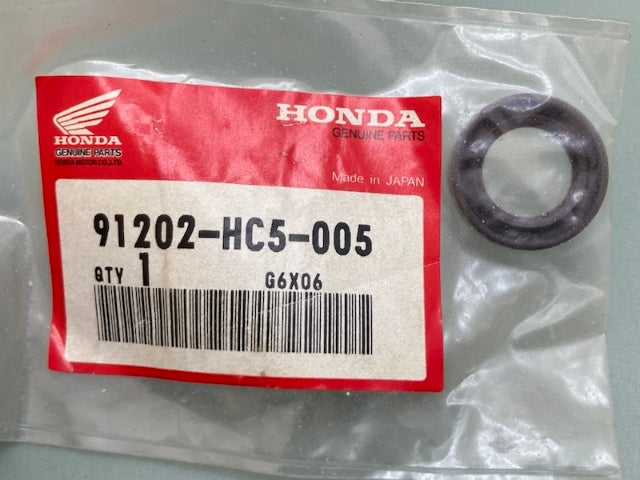 Honda 91202-HC5-005 Oil Seal (17X27x5) New Genuine