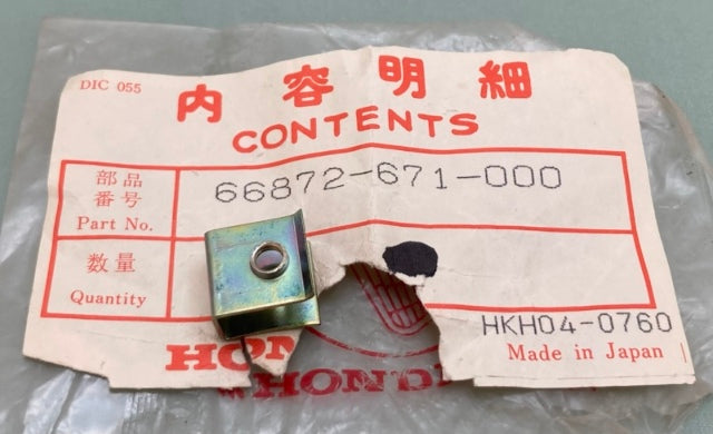 Honda 66872-671-000 Instrument Panel Nut New Genuine