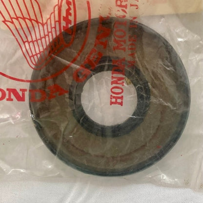 Honda 91205-MB0-771 Oil Seal (25X66x8.5) New Genuine