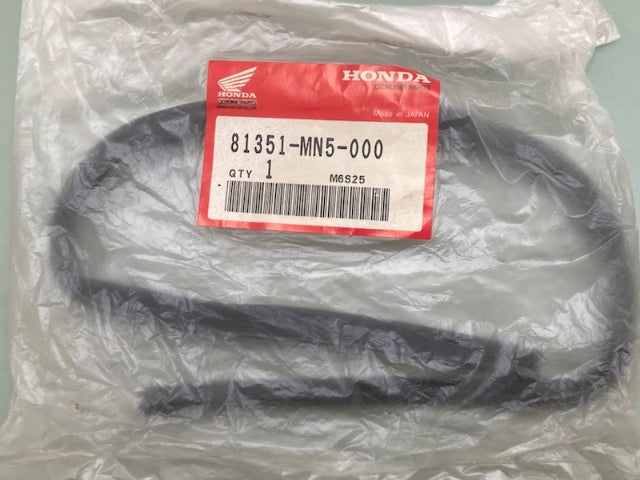 Honda 81351-MN5-000 Trunk Seal Rubber New Genuine