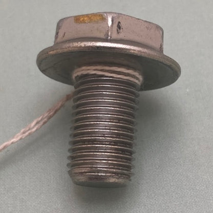 Honda 90305-ML7-000 Front Axle Bolt New Replaces