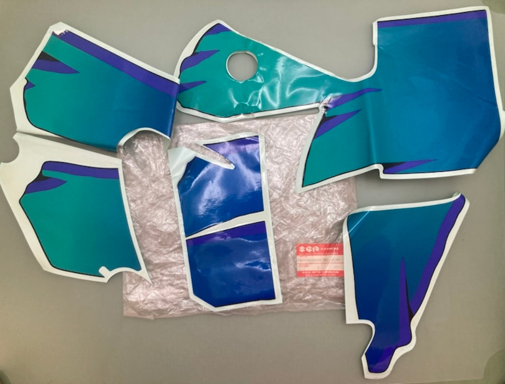 Suzuki 68690-20C50-A3R LH Side Cowling Decal/Tape Set New Genuine