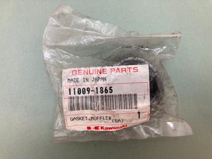 Qty 2 Kawasaki 11009-1865 Gasket, Muffler, Connecting New Genuine