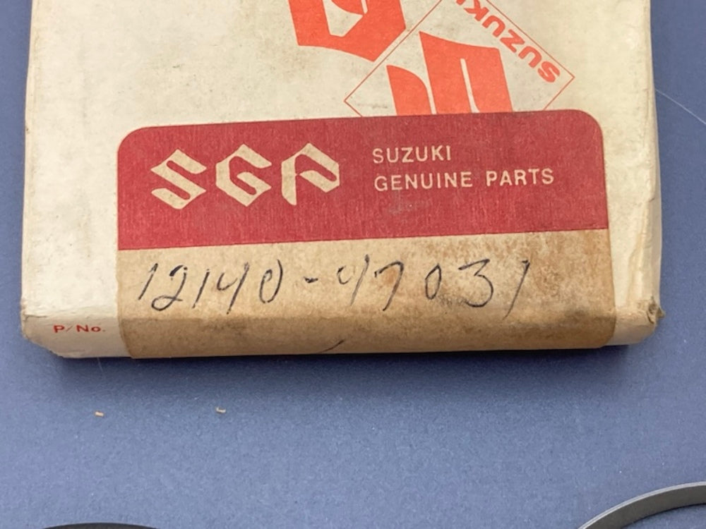 Suzuki 12140-47031 Piston Ring Set New Genuine