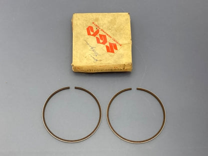 Suzuki 12140-41500-050 Piston Ring Set New Genuine