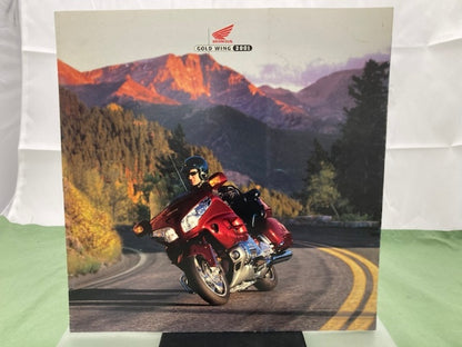 Honda Gold Wing Sales Brochure 2001 Genuine