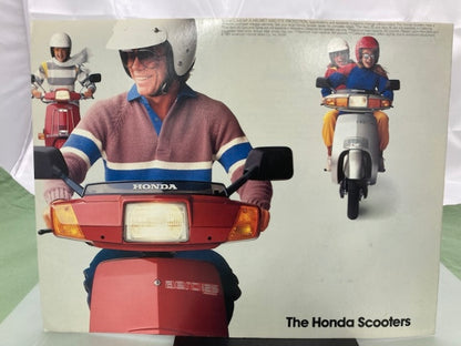 Honda Scooter Feat. Gyro Elite Aero Spree Sales Brochure & Spec Sheet 1984 Genuine