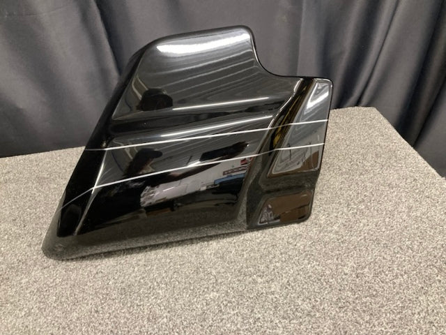 Harley-Davidson 66048-09A RH Side Cover Silver Pinstripe New Genuine