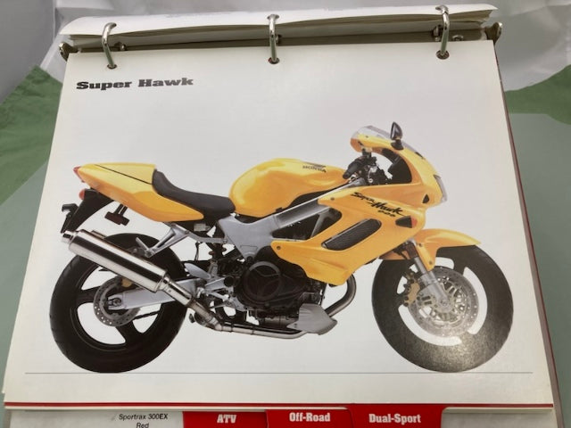 Honda Redbook Motorcycle & ATV Dealer Model Guide w/ Spec Sheets 2000 Genuine