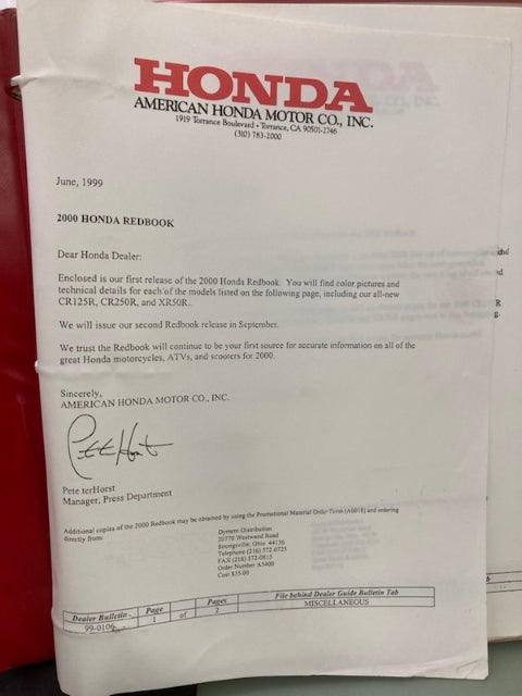 Honda Redbook Motorcycle & ATV Dealer Model Guide w/ Spec Sheets 2000 Genuine