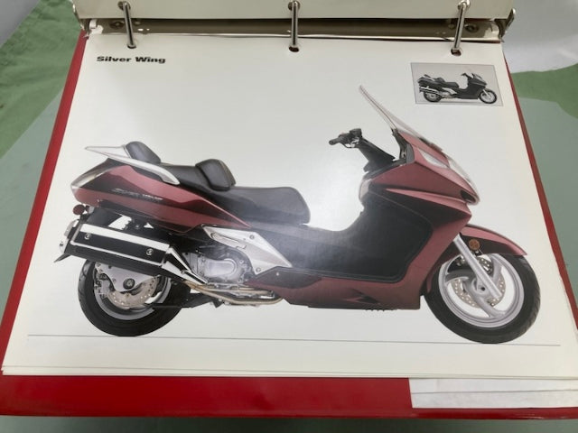 Honda Redbook Motorcycle & ATV Dealer Model Guide w/ Spec Sheets 2002 Genuine