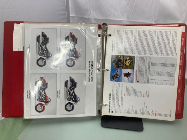 Honda Redbook Motorcycle & ATV Dealer Model Guide w/ Spec Sheets 2002 Genuine