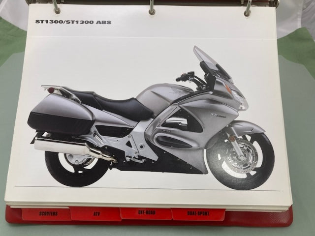 Honda Redbook Motorcycle & ATV Dealer Model Guide w/ Spec Sheets 2003 Genuine
