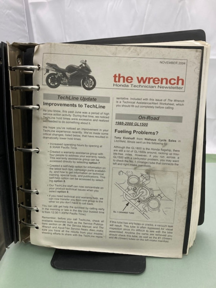 Honda 61MAM05-AH GL 1500 Gold Wing Service Manual Binder & ETM 2000 Genuine