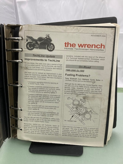 Honda 61MAM05-AH GL 1500 Gold Wing Service Manual Binder & ETM 2000 Genuine