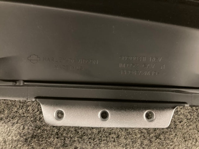 Harley-Davidson 90201056BHT RH Saddlebag Cover Brilliant Silver New Genuine