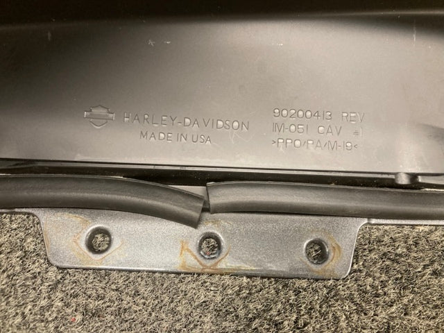 Harley-Davidson 90200413 REV LH Saddlebag Cover Silver Genuine