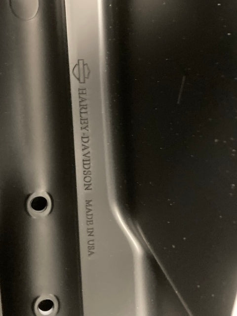 Harley-Davidson 90201060DZS RH Saddlebag Bottom Crushed Ice Pearl New Genuine