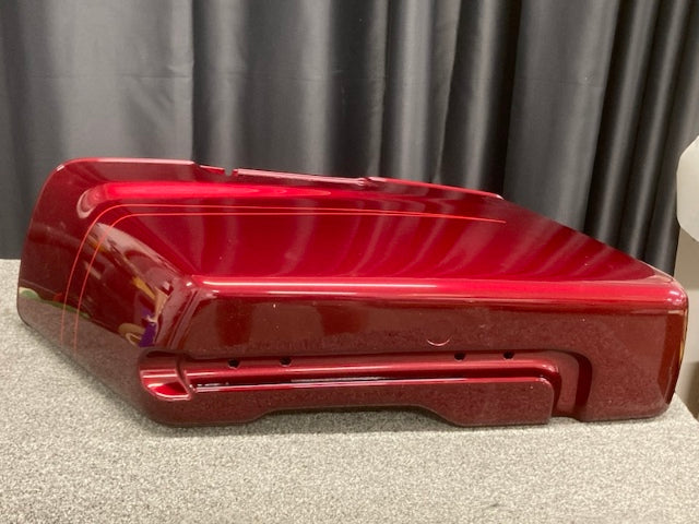 Harley-Davidson 90201065EAM LH Saddlebag Bottom Velocity Red New Genuine