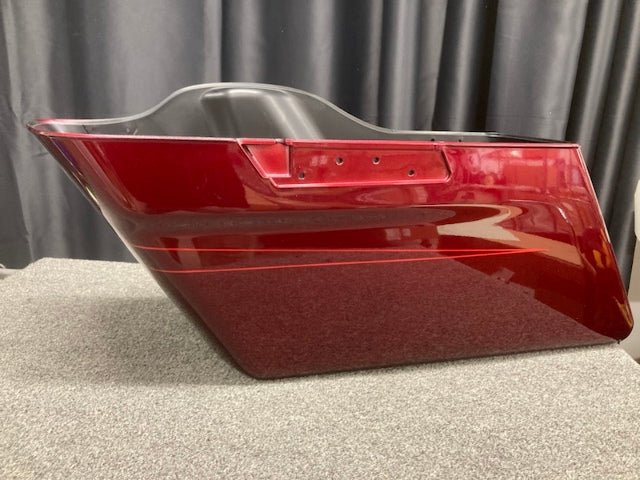 Harley-Davidson 90201065EAM LH Saddlebag Bottom Velocity Red New Genuine