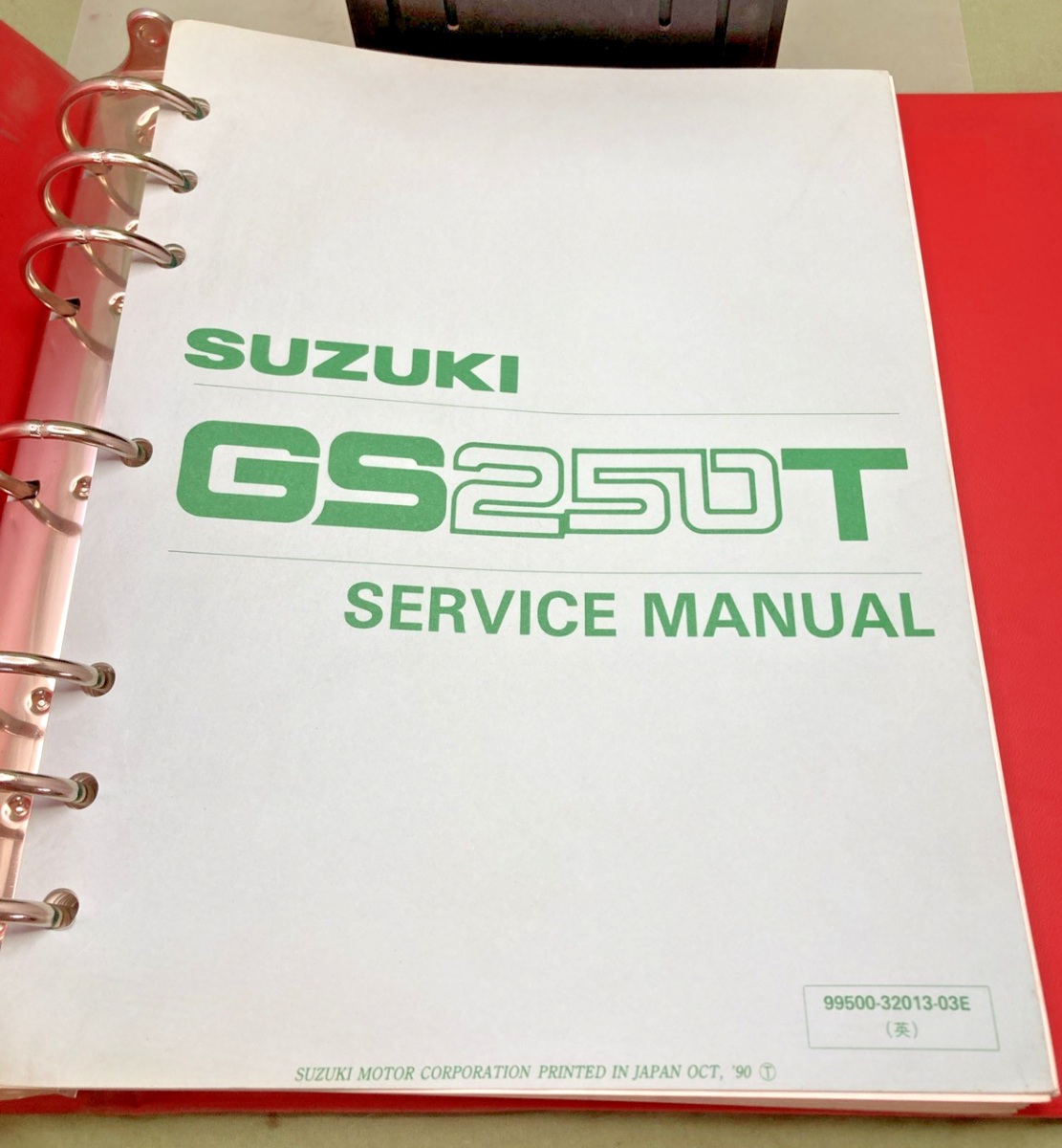 NEW GENUINE SUZUKI 99500-32013-03E GS250T BANDIT SERVICE MANUAL 1990