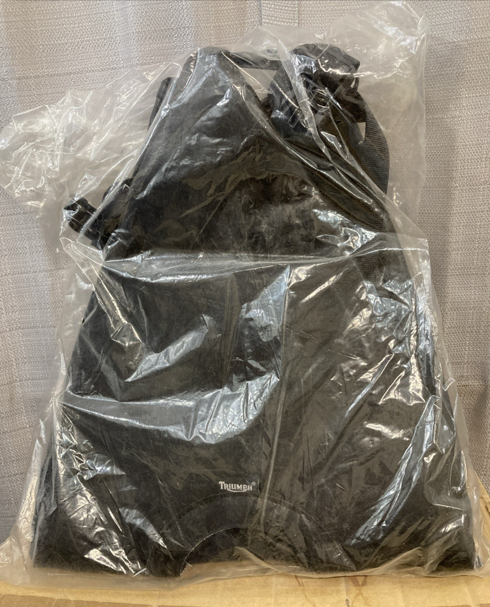 NEW GENUINE TRIUMPH A9518018 Tank Bag Kit, 15LTR
