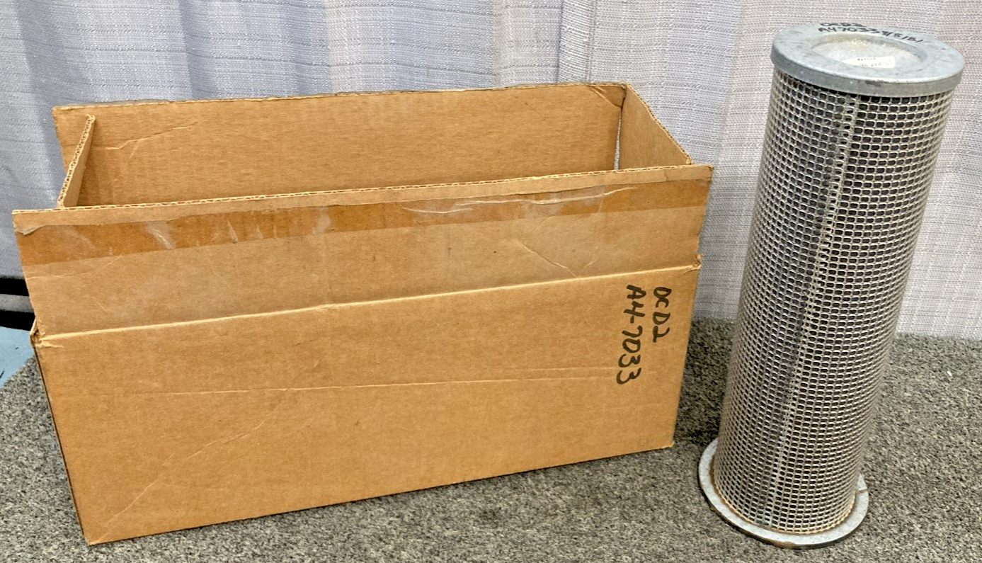 New Genuine Case A47033 Air Filter