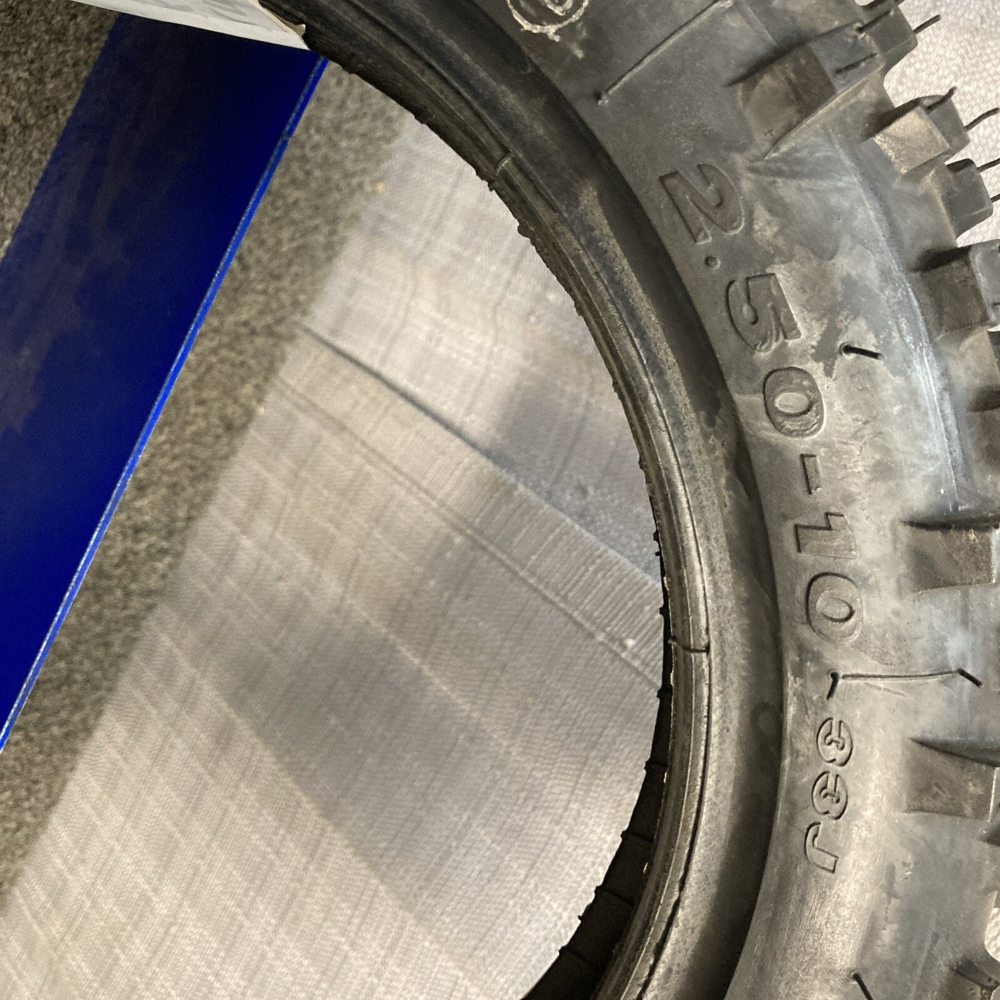 NEW GENUINE AMS BITE MX 0312-047 2.50-10 FRONT TIRE