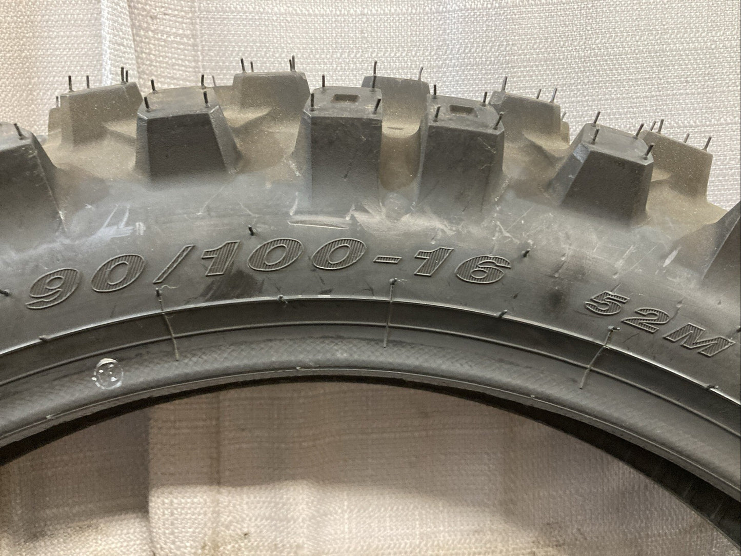 NEW GENUINE DURO MOTOCROSS DM1153 90/100-16 52M TT M/C TIRE 2511531690TT