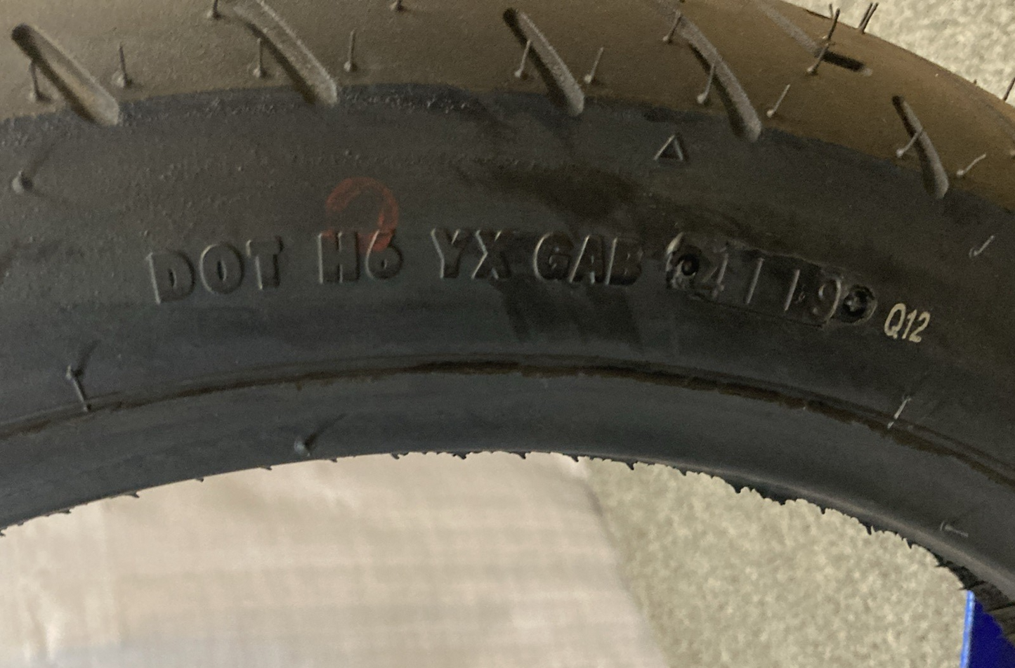 NEW GENUINE SHINKO 3.00-18 SR712F TL FRONT MOTORCYCLE TIRE