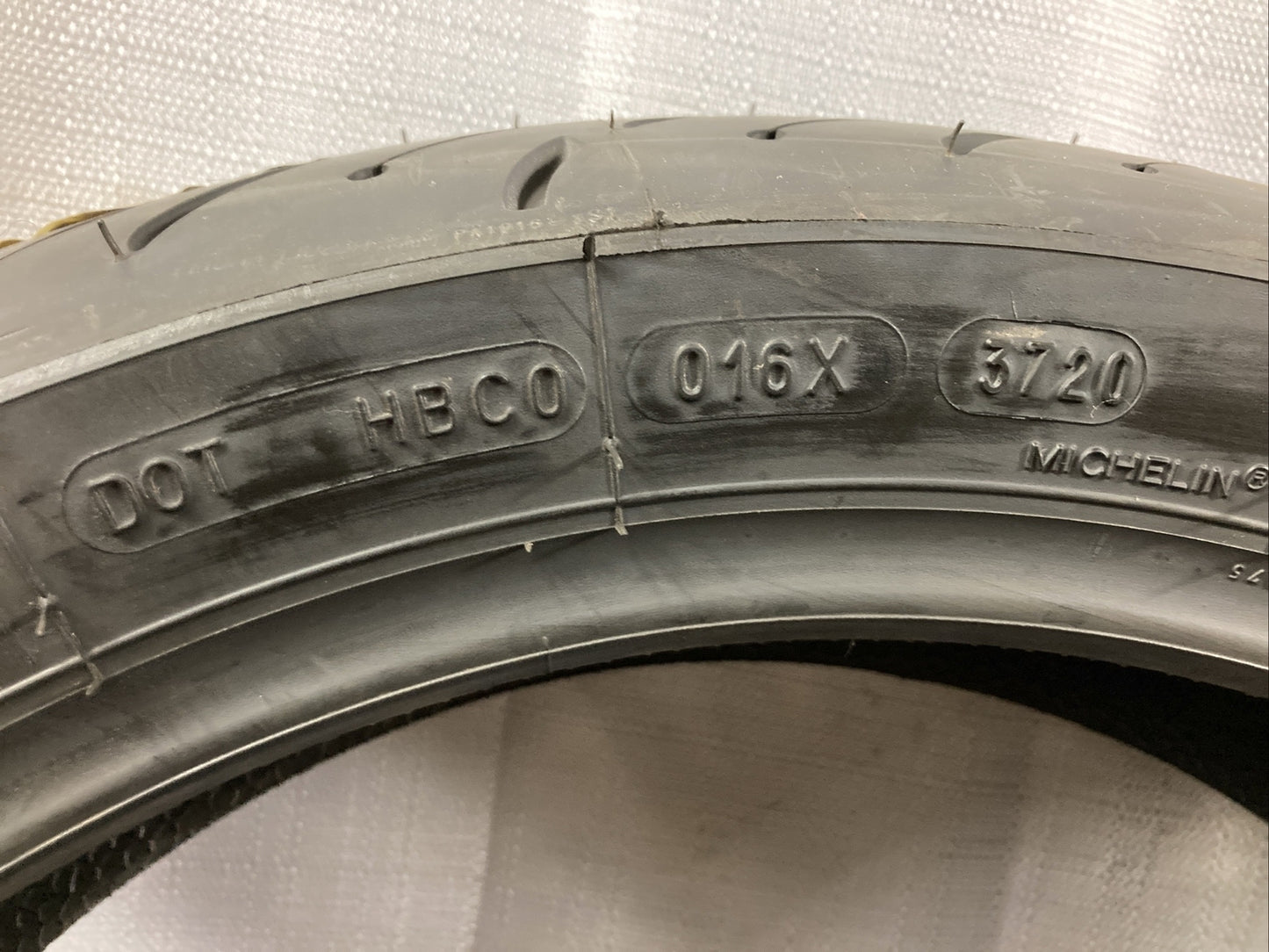 NEW MICHELIN PILOT ROAD 4 160/60 ZR 17 69W REAR MOTORCYCLE TIRE CAI 099715