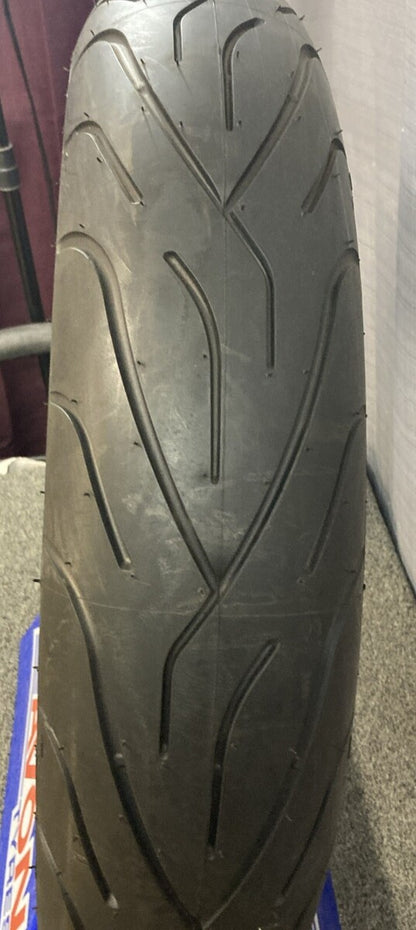 NEW MICHELIN 38921 COMMANDER II 130/70 B18 M/C 63H , FRONT TIRE