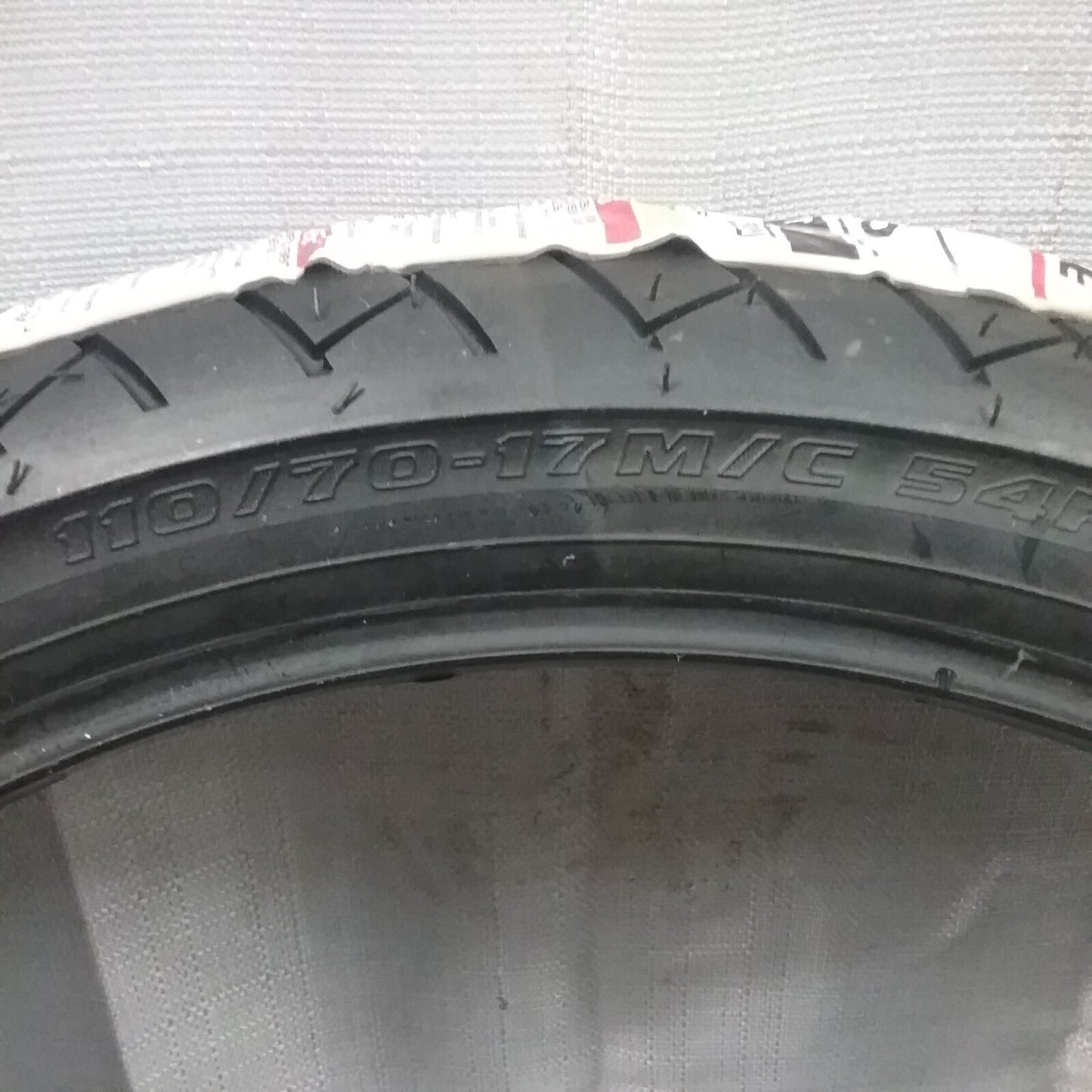 NEW BRIDGESTONE 066095 BATTLAX B45F 110/70-17 TUBELESS FRONT MOTORCYCLE TIRE