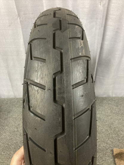 NEW MICHELIN SCORCHER "31" 130/70 B 18 63H FRONT MOTORCYCLE TIRE CAI559098
