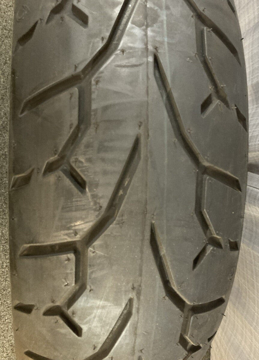 NEW GENUINE PIRELLI 1773000 180/60B17 M/C 75V NIGHT DRAGON REAR TIRE