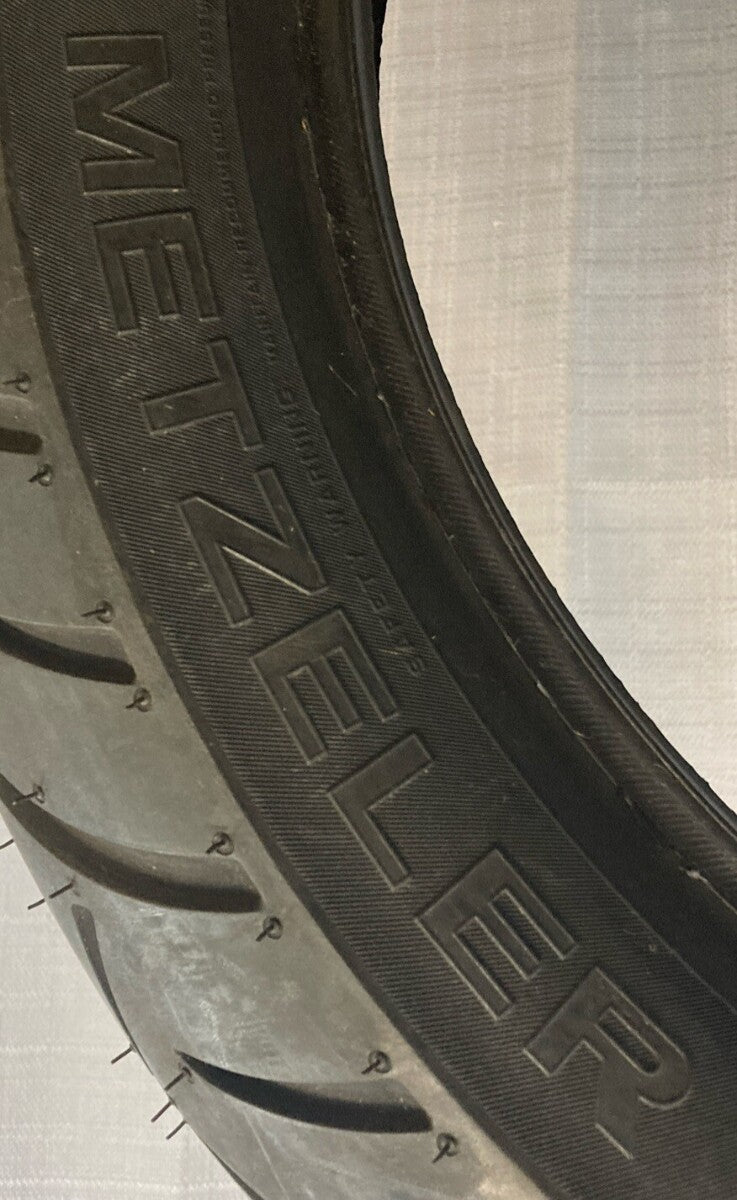 NEW GENUINE METZELER 2318200 130/80B17 M/C 65H ME888 FRONT TIRE