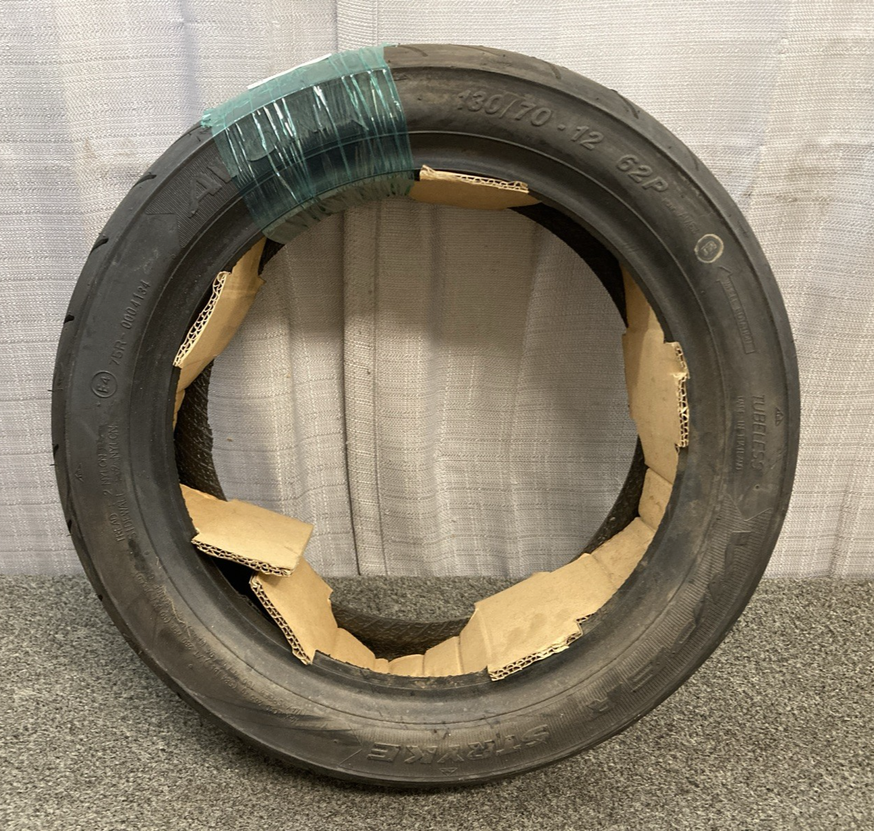 NEW AVON AM63 VIPER STRYKE 130/70-12 62P XL TL UNIVERSAL SCOOTER TIRE
