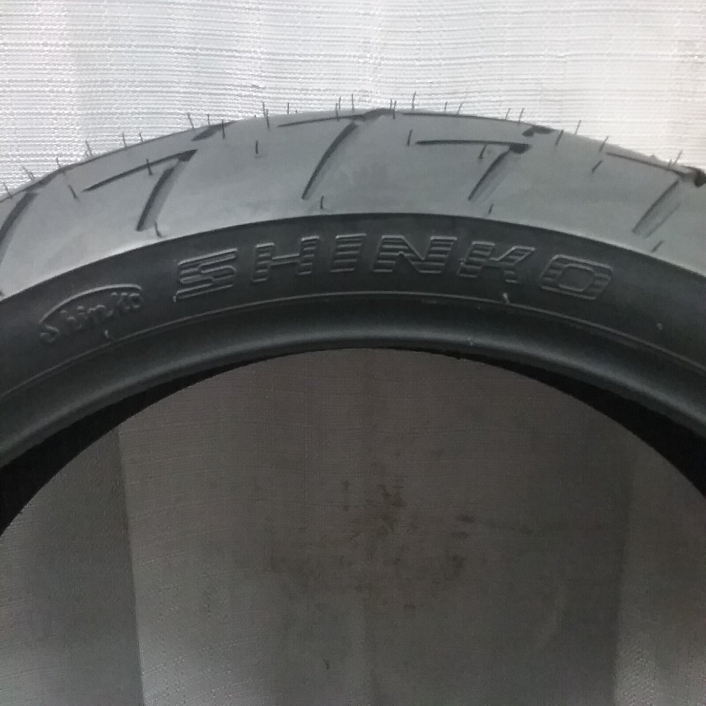 NEW SHINKO 87-4048 R009 RAVEN190/50ZR17 TUBELESS REAR MOTORCYCLE TIRE