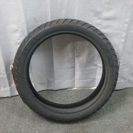 NEW MICHELIN 18-9576 PILOT ROAD 110/70ZR17 FRONT MOTORCYCLE TIRE