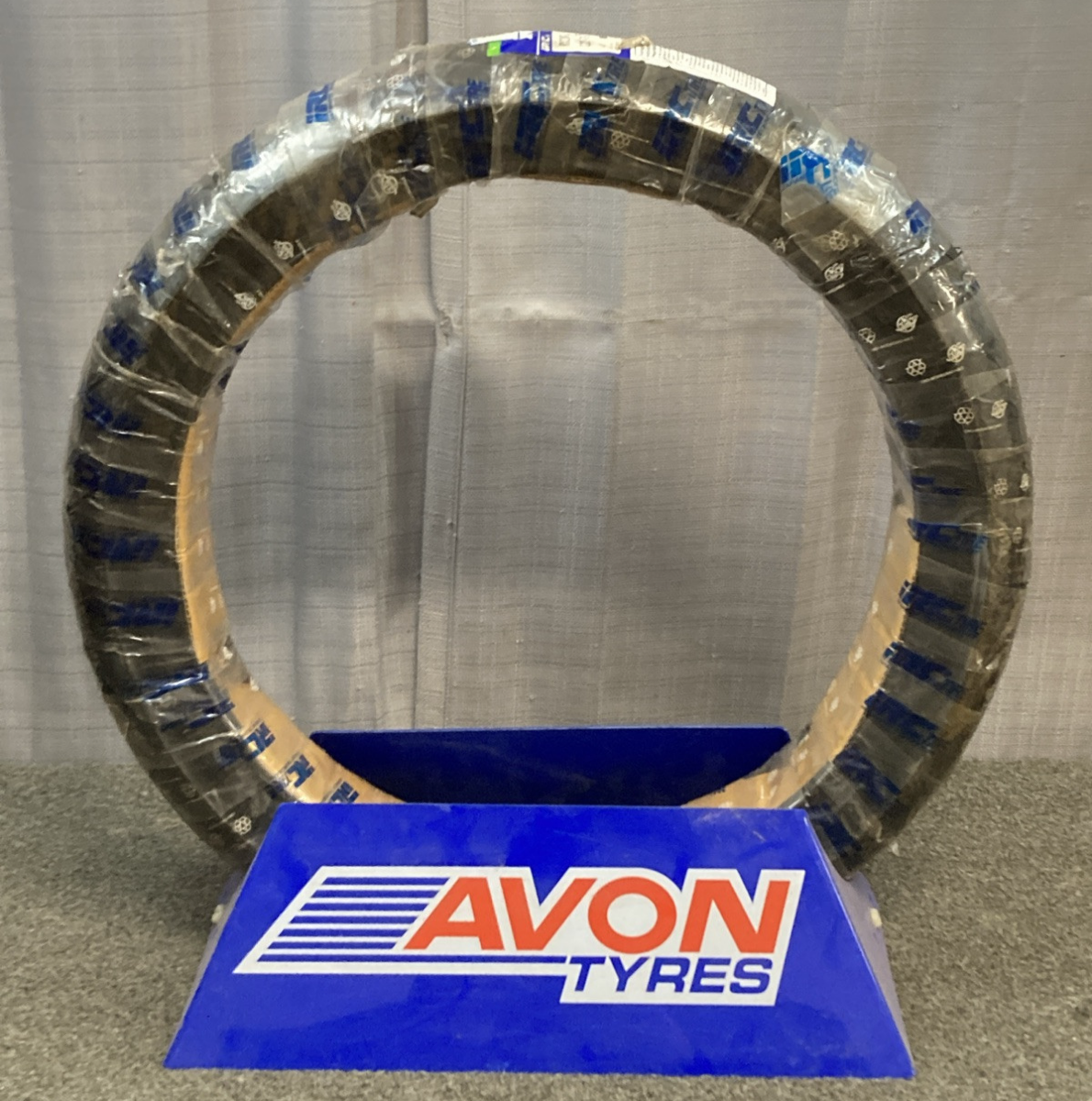 NEW GENUINE IRC RX01 110/70-17 54S TUBELESS FRONT MOTORCYCLE TIRE T10283