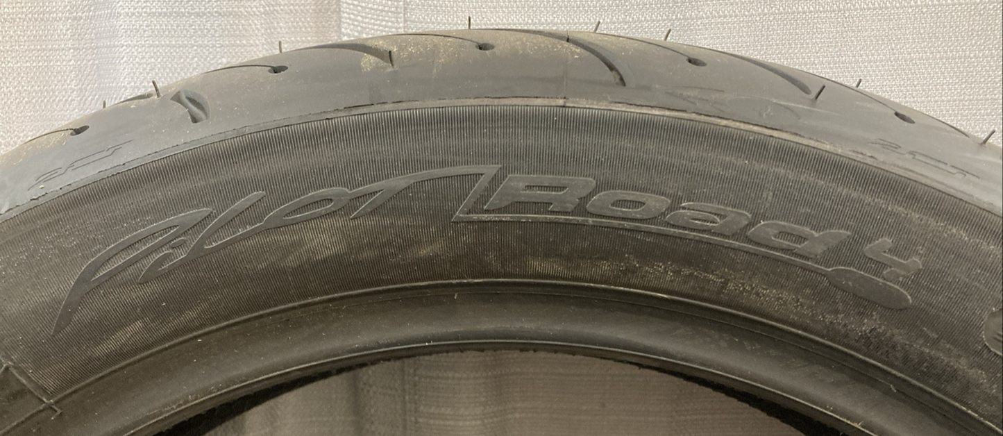 NEW GENUINE MICHELIN PILOT ROAD 4 150/70 ZR 17 M/C 69W TL REAR MOTORCYCLE TIRE