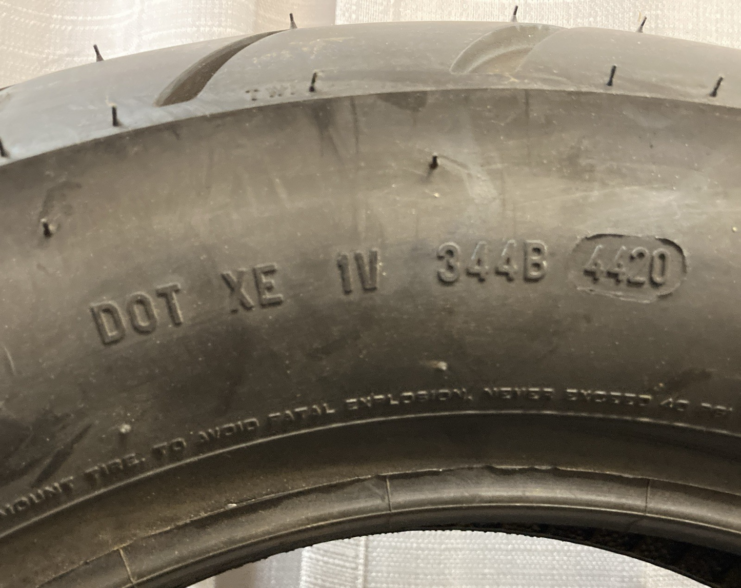 NEW GENUINE Metzeler ME888 160/80 B15 Rear Tire Marathon Ultra Motorcycle