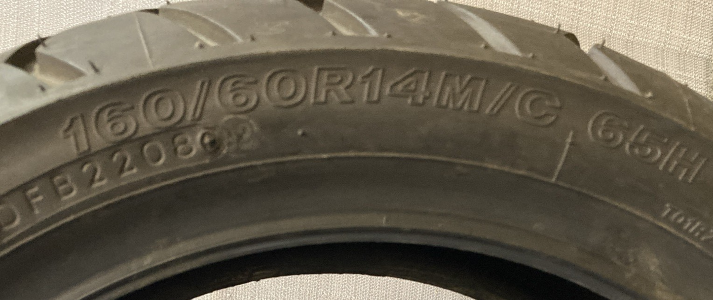 NEW GENUINE BRIDGESTONE BATTLAX TH01R 160/60 R14 65H REAR MOTORCYCLE TIRE