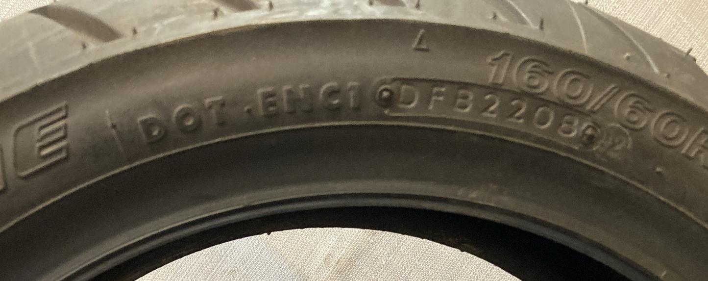 NEW GENUINE BRIDGESTONE BATTLAX TH01R 160/60 R14 65H REAR MOTORCYCLE TIRE