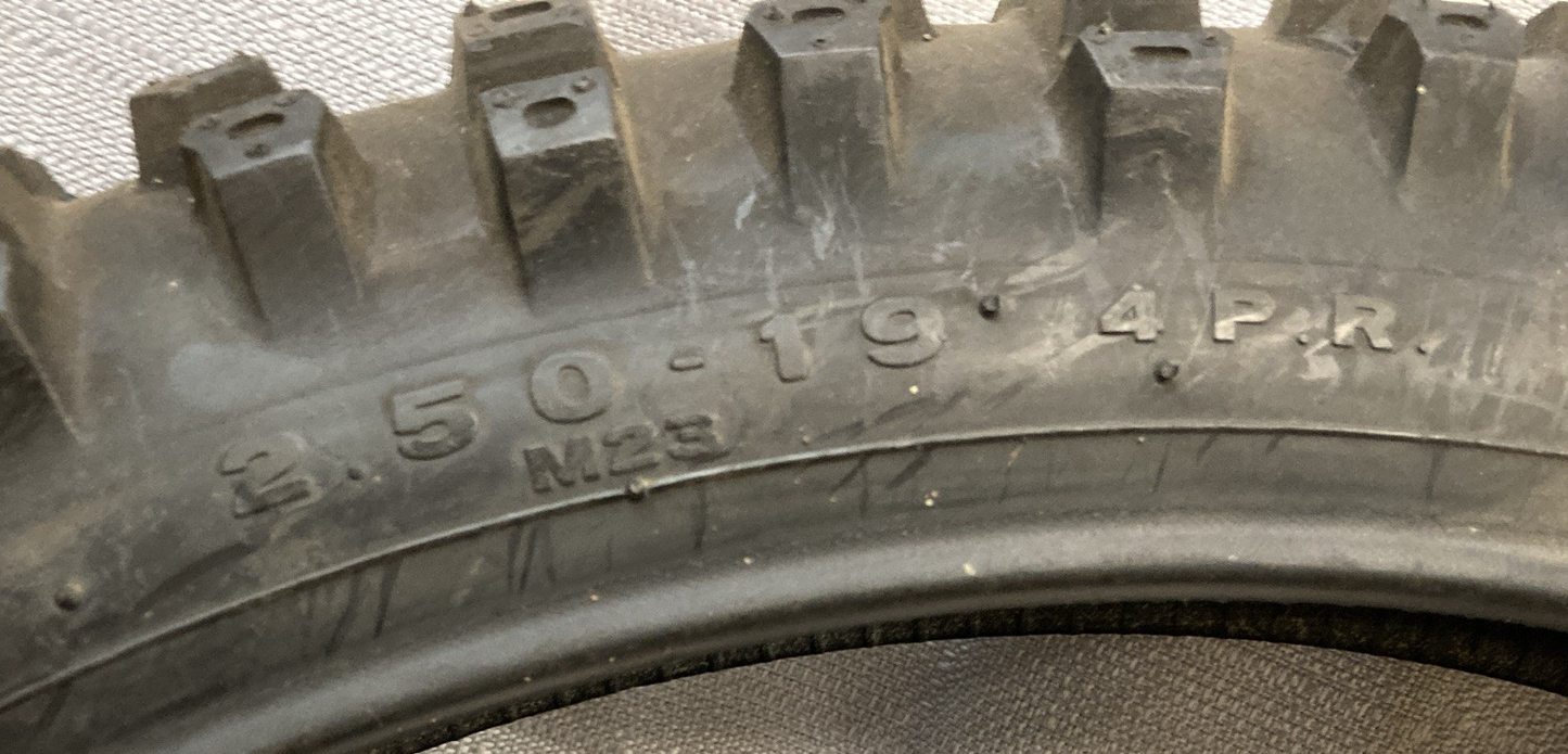 NEW GENUINE BRIDGESTONE MOTOCROSS M23 2.50/19 4PR TT HARD TERRAIN FRONT TIRE